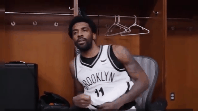 哈登技术犯规送分，马龙主帅怒摔战术板！！